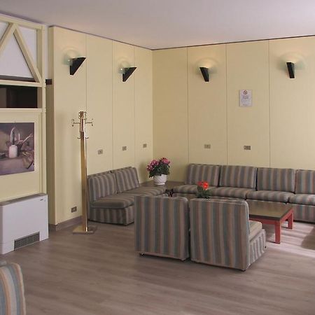 Hotel Johnny Milano Eksteriør bilde
