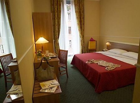 Hotel Johnny Milano Eksteriør bilde